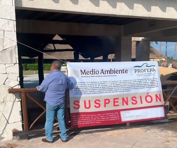 Federal inspectors close Barceló Riviera Maya Hotel tourist dolphin show for lack of permits and dolphin deaths