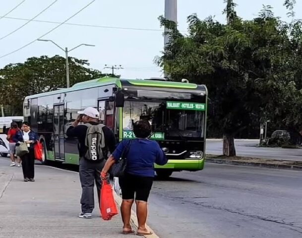 City of Cancun running test on new hybrid bus
