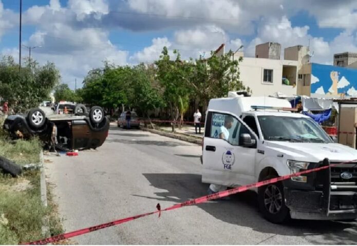Cancun driver dies at the scene slamming into city pole