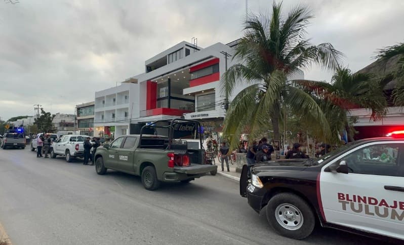 Business shut in Tulum plaza after police find drugs