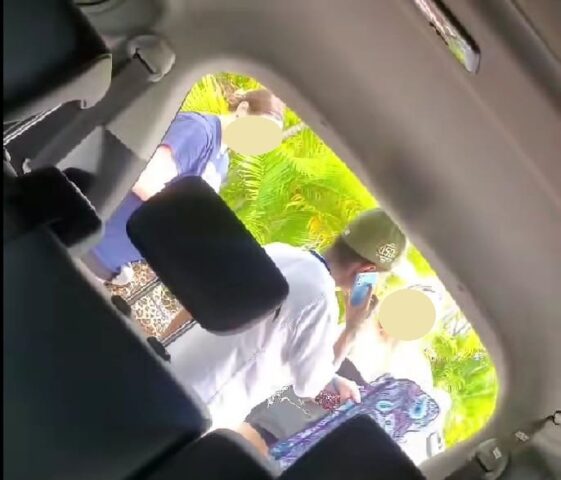 Taxi worker arrested for assaulting tourist trying to board Uber at Cancun International