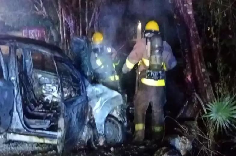 Authorities search for driver of abandoned burning car on Ruta de los Cenotes