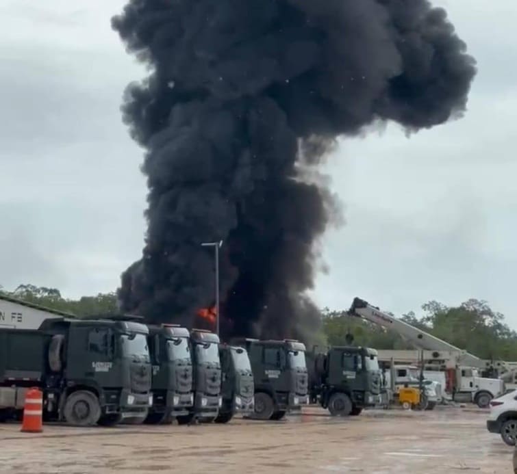 Sedena fuel tanker explodes inside military camp of Felipe Carrillo Puerto