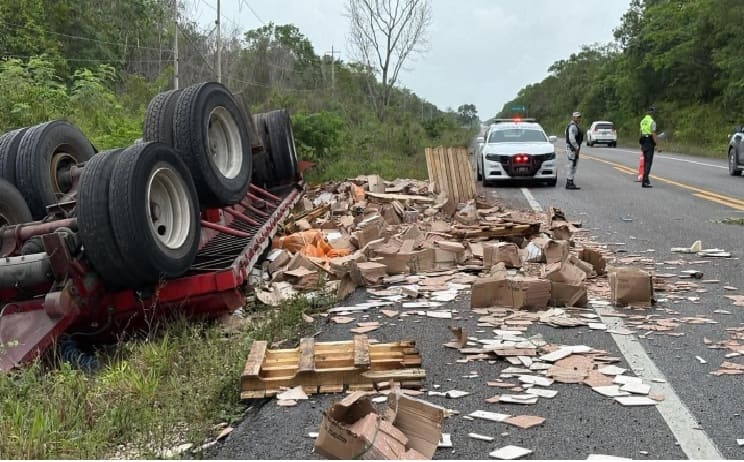 Driver keeps going after trailer of tiles detaches from semi and overturns on federal highway