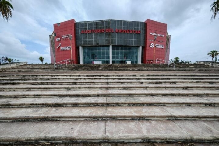 Governor announces rescue of abandoned Cancun auditorium