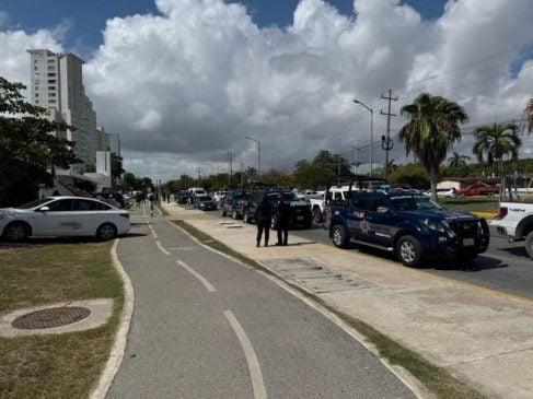 Two injured in attempted armed robbery outside Cancun convenience store