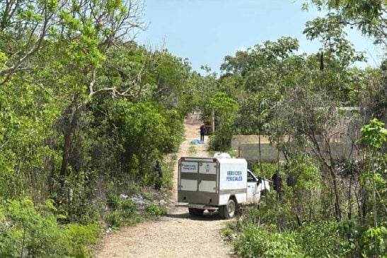 Local residents find dead man on dirt road of mainland Isla Mujeres