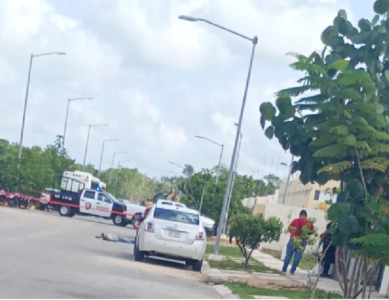 Gunmen flee Tulum shooting scene leaving man for dead in street