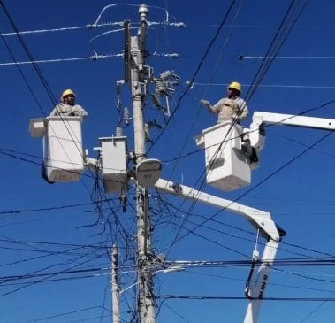 City Council gives companies 15 days to remove unused overhead wiring from central Playa del Carmen