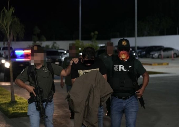 Suspect in custody for extortion and arson of Cancun clinic