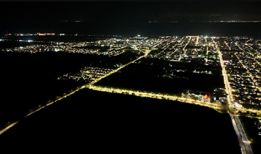 Sudden power failure leaves areas of Cozumel in the dark