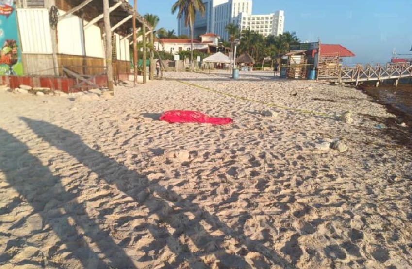 Chiapas teen loses life by drowning off Cancun Hotel Zone beach