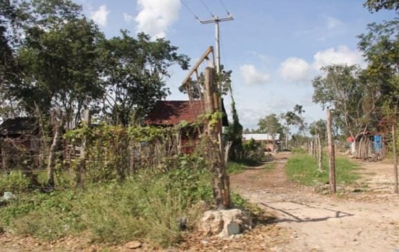 CFE starts Tulum pilot project to legally connect irregular settlements