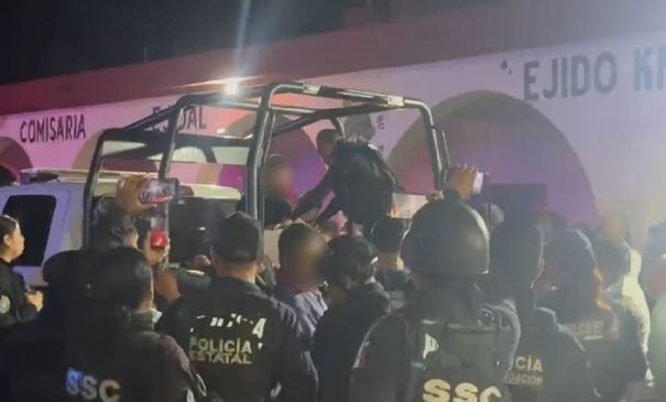 Angry residents subdue municipal police officers responding to abuse report