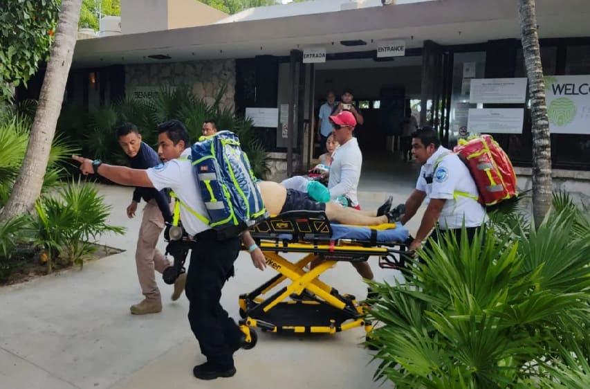 Tourist rushed to hospital from near drowning incident at Akumal Bay