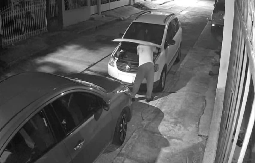 Investigation started into group stealing car computers with "speed and precision"
