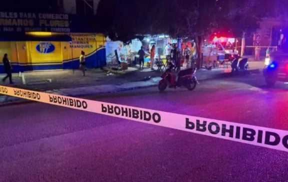 Witnesses point to pair of armed men responsible for killing local taco seller