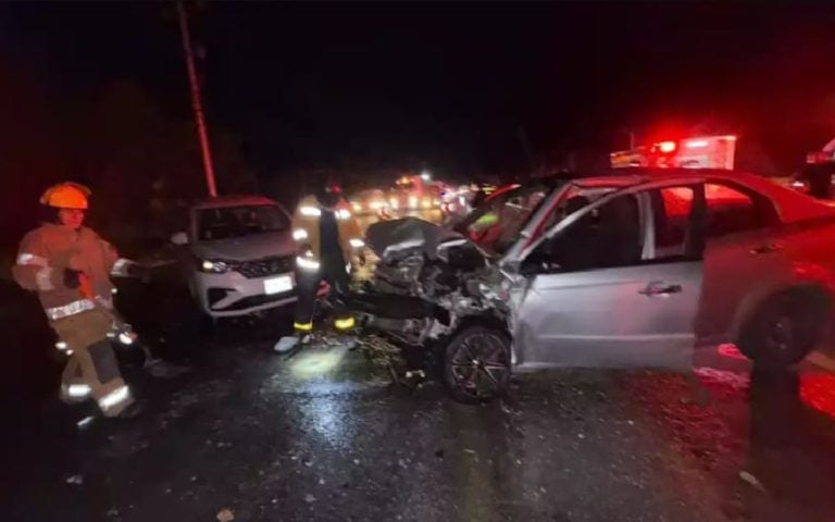 Riviera Maya traffic backed up in head-on collision outside Xpu-Ha