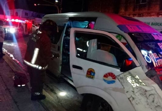 Emergency services treat seven injured in Cancun bus-combi collision