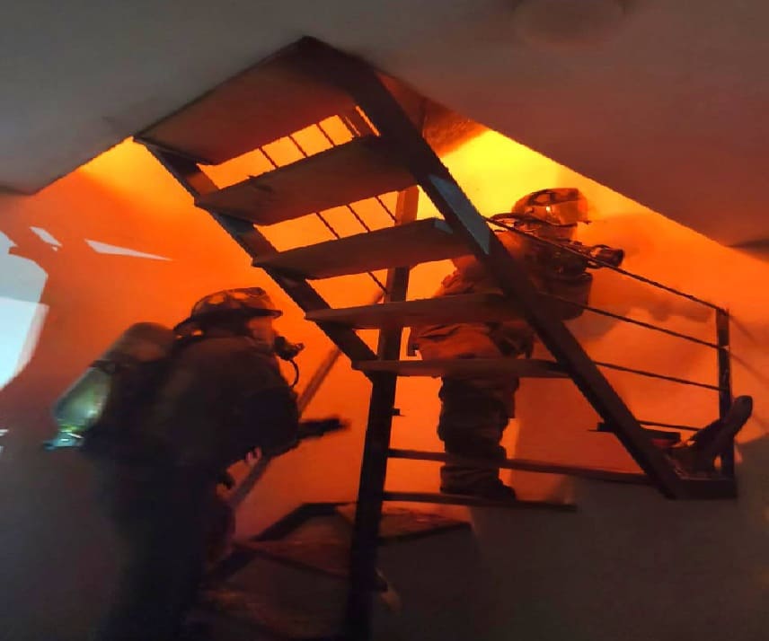 Afternoon fire consumes two-story Cancun home