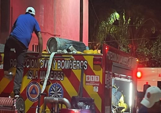 Isla Mujeres LP gas explosion sends two to island hospital