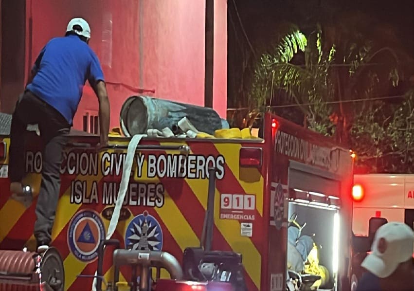 Isla Mujeres LP gas explosion sends two to island hospital