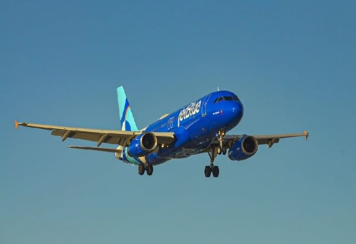 At least three hospitalized in emergency landing on JetBlue flight from Cancun