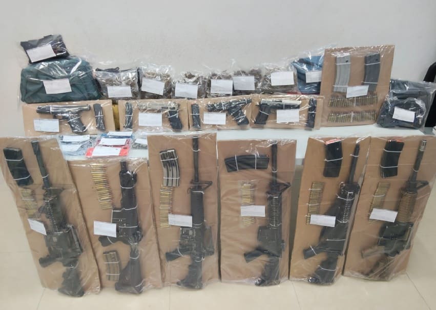 Heavily armed group dealing narcotics captured in Playa del Carmen