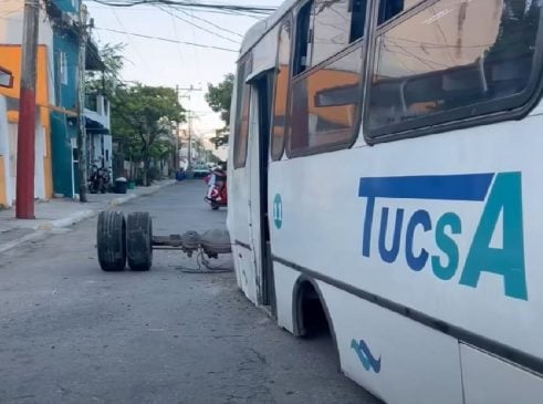 PDC Transit investigating public bus company after losing axle while transporting passengers
