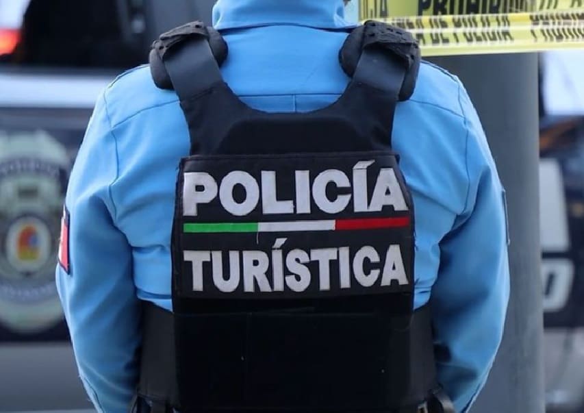 Tourist files abuse of authority and extortion complaint against Cancun hotel zone officers