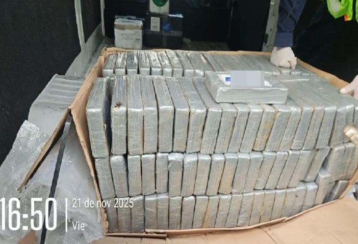 Feds arrest traffickers moving 270 kilos of cocaine on flight inside Mexico City International