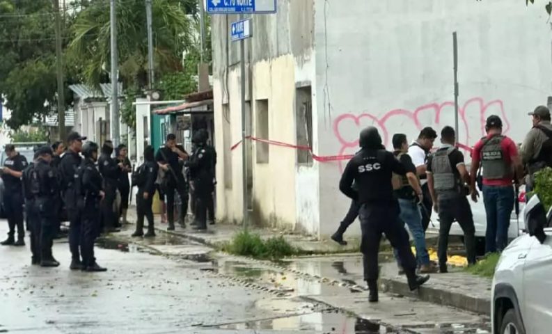 Foot chase of armed men leads Playa del Carmen police to possible criminal safehouse