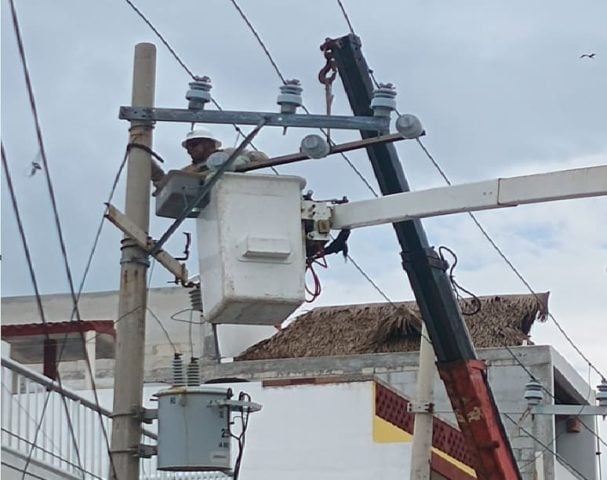 Underground line theft leaves continental Isla Mujeres without power