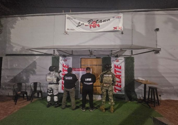 FGE removes 10 sex workers from Playa del Carmen highway bar