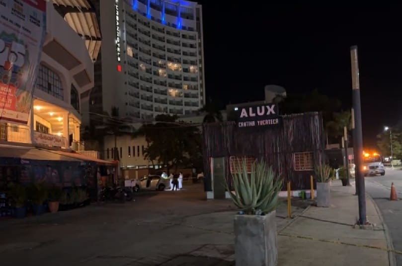 Cancun police officer gunned down in parking lot identified as part of city's narcotics division