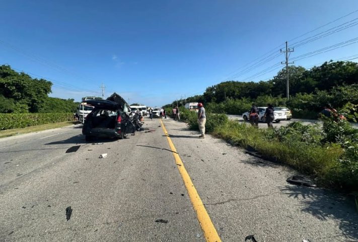 One killed several injured in multi-vehicle Riviera Maya highway crash