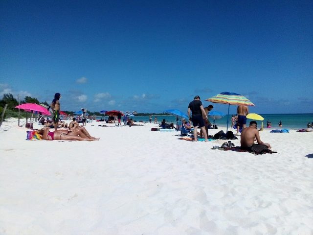 Playa del Carmen beachgoer numbers likely half a million by end of year