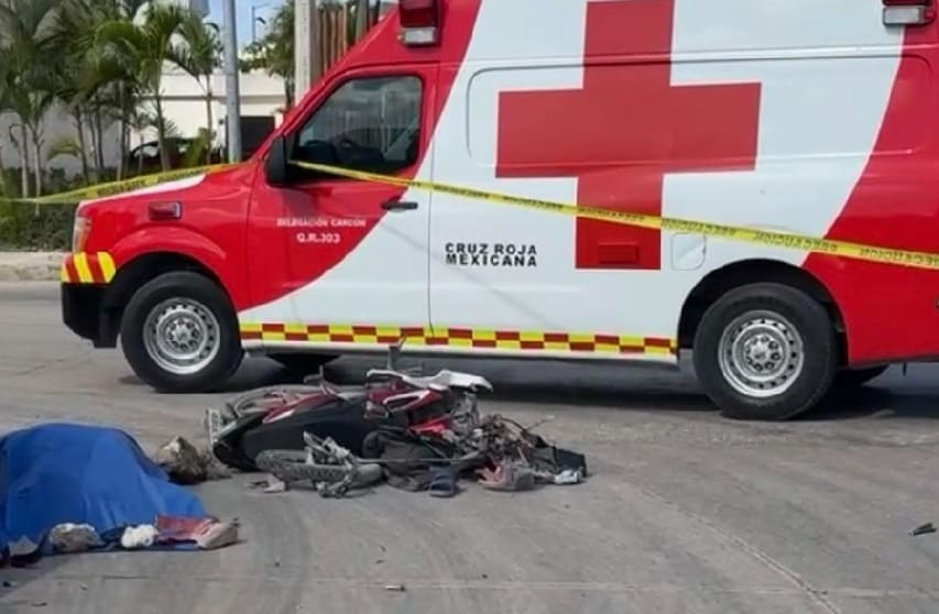 Motorcycle driver killed in Cancun intersection collision