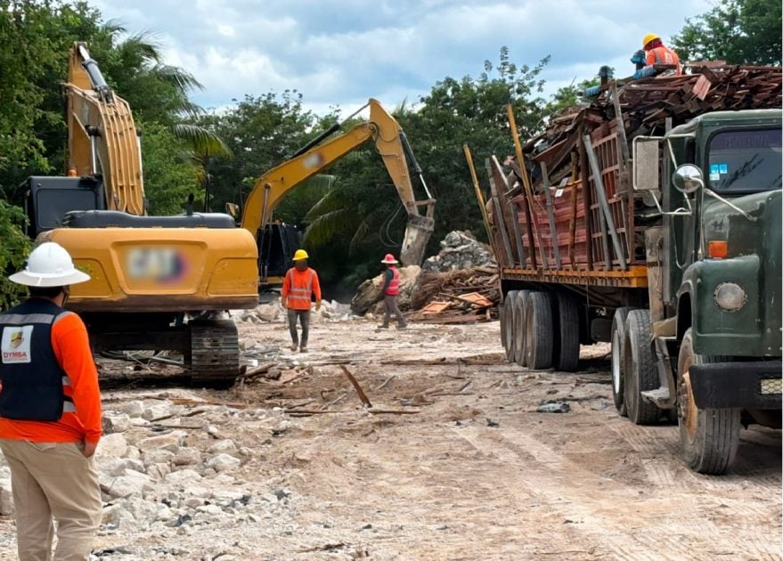 Federal inspectors close Perfect Day Mahahual for illegal construction and activities