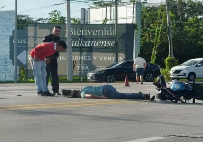 Cancun driver arrested for cutting off motorcycle in attempted U-turn