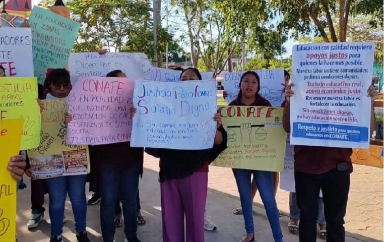 Community educators protest their lack of pay and institutional recognition