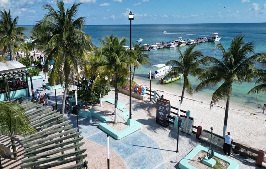 Central Puerto Morelos launches its first free Wi-Fi hotspots