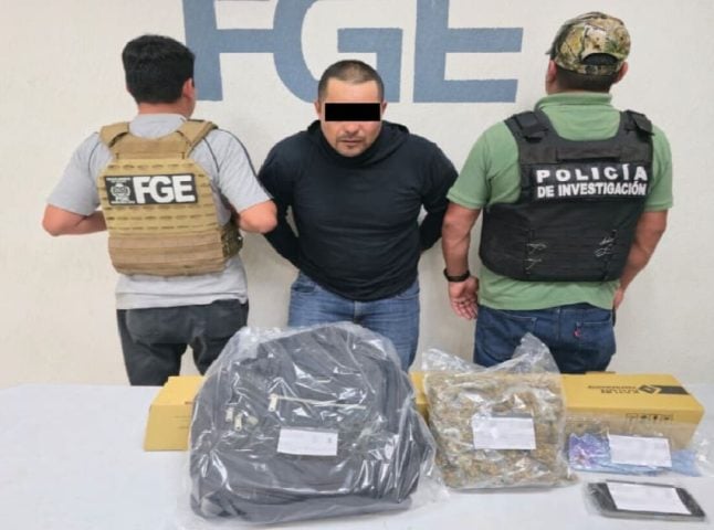 Criminal cell member distributing narcotics and extorting seaside Puerto Morelos businesses in custody