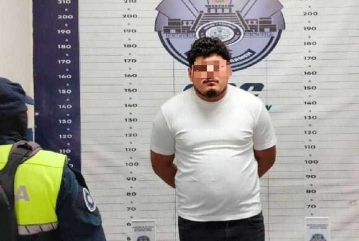 Playa del Carmen arch license plate reader identifies stolen car and triggers arrest