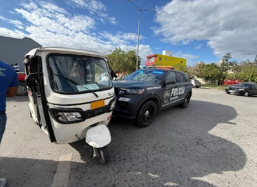 Police unit accused of running stop sign collides with mototaxi
